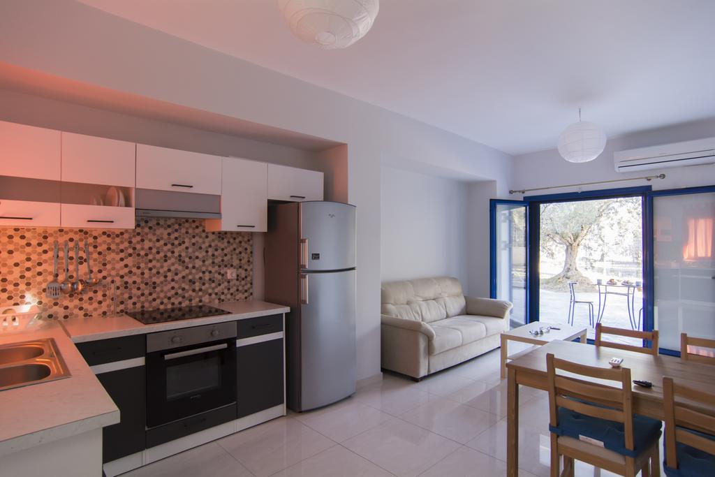 Amalfi Complex Apartment Kato Almiri Exterior photo